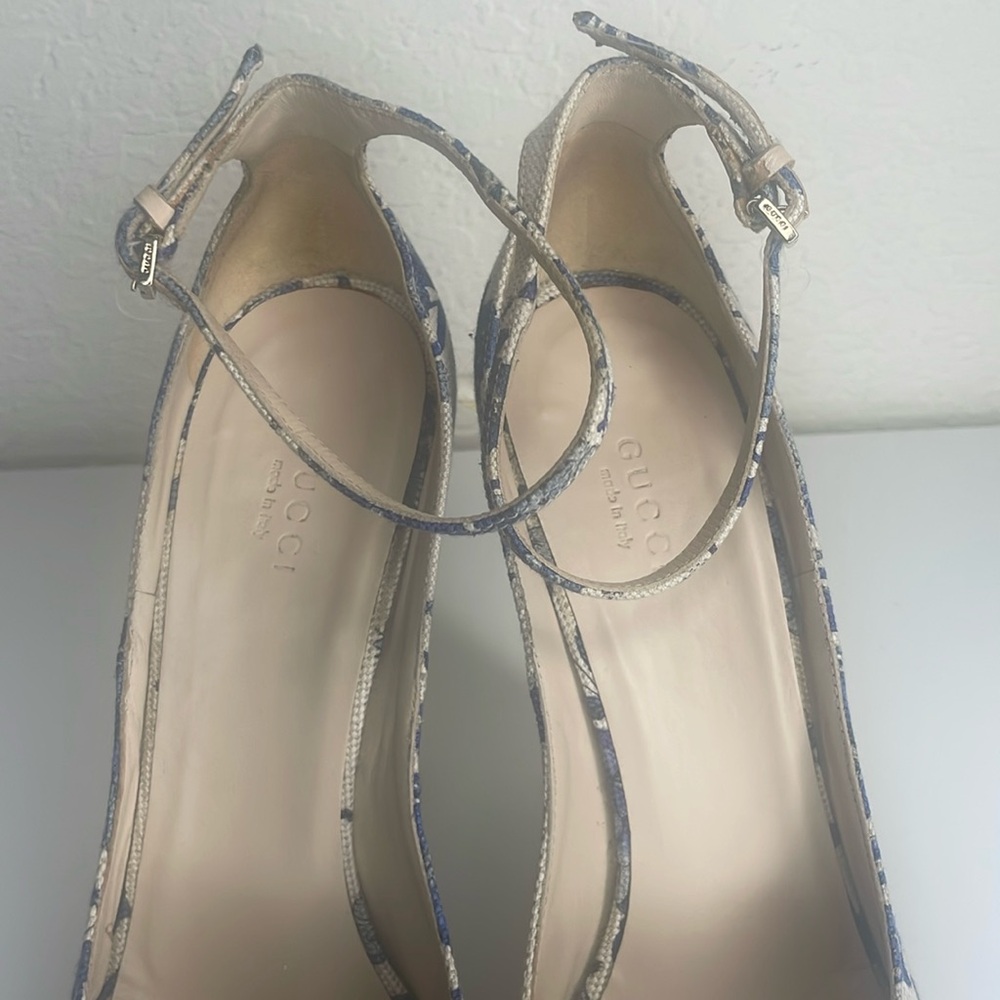Authentic Gucci Floral Horsebit Ankle strap Charlotte wedge sandal size 8 - Picture 4 of 8
